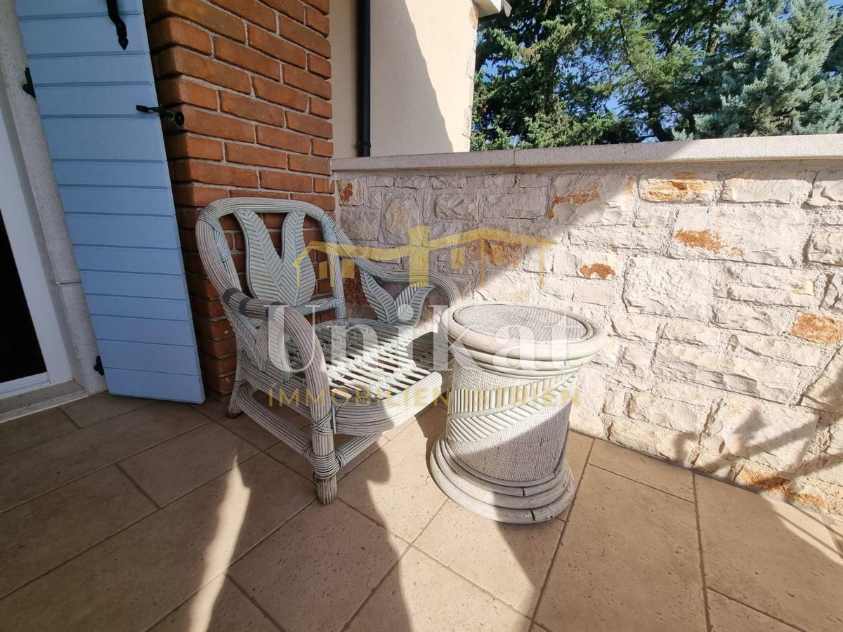 Dvojna hiša v istrskem slogu